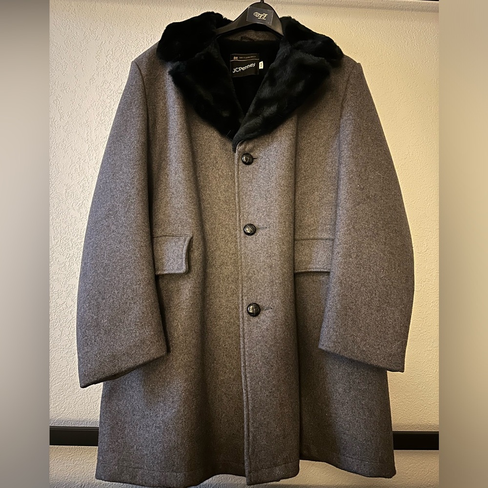 JCPenney Faux Fur Lined 42R Men’s Coat